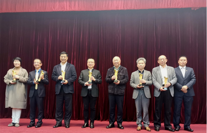 未标题-3.jpg 未标题-3.jpg