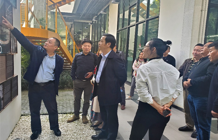 未标题-0.jpg 未标题-0.jpg