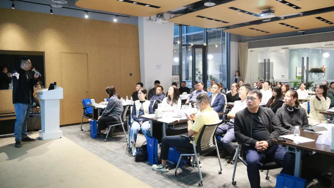 640 (2).jpg 640 (2).jpg